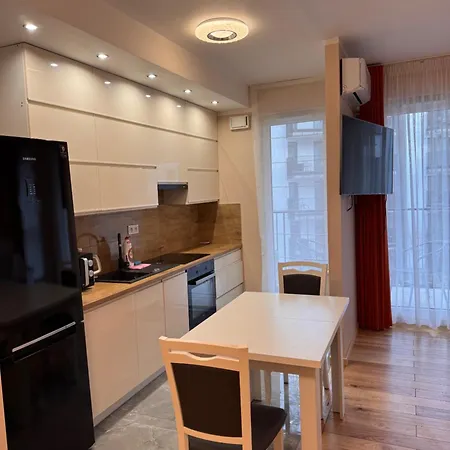 Garbary 84 Parking Free *